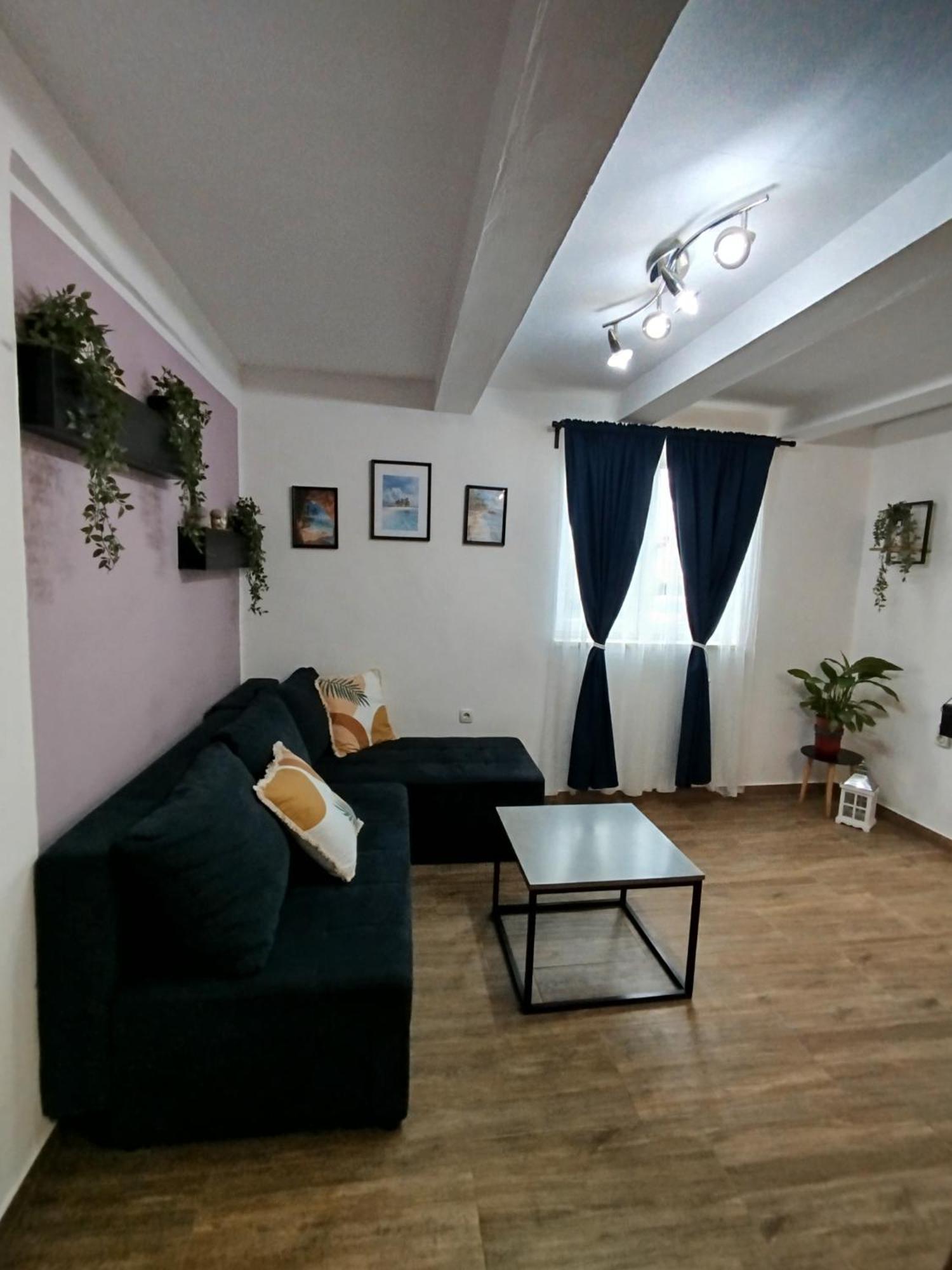 Apartment Jazbina Pula Exterior foto